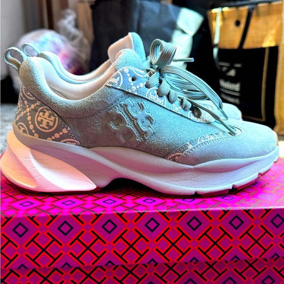 Tory Burch Shoes - 🤩Tory Burch T Monogram Good Luck Sneakers Blue/Cream White Size 7.5 like new!🤩